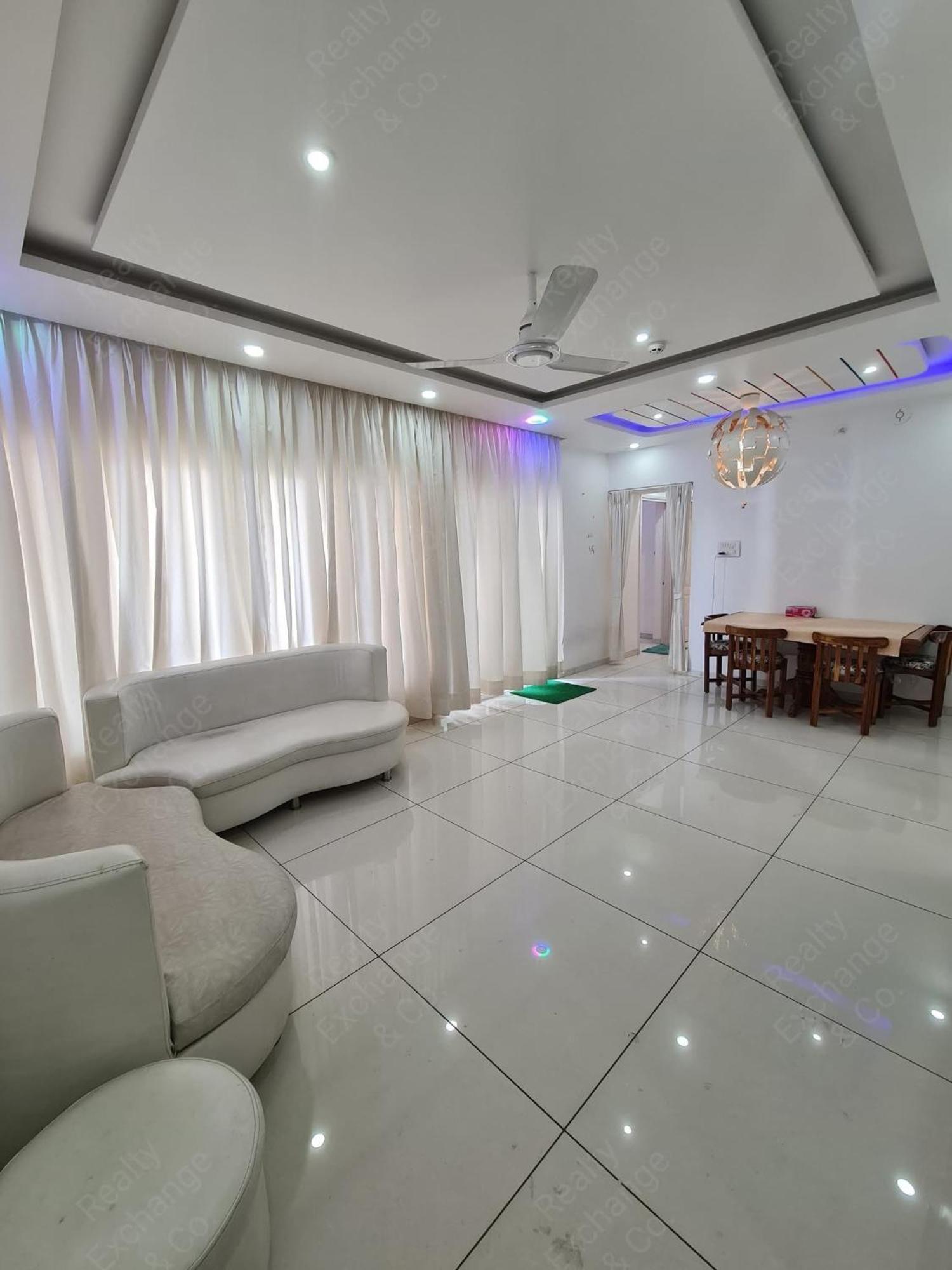 Homestay Luxebnb- Luxury 2bhk Baner Pune